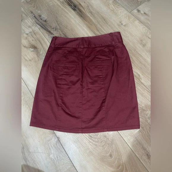 LOFT Outlet Maroon Red Button Fly
Mini Aline Skirt - Picture 4 of 6